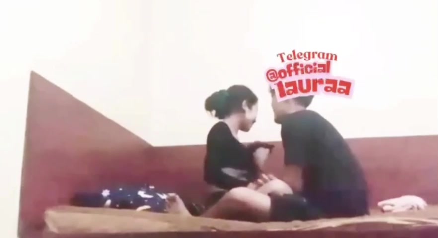 Bokep Indo Hadiah Dari Pacar Di Hotel